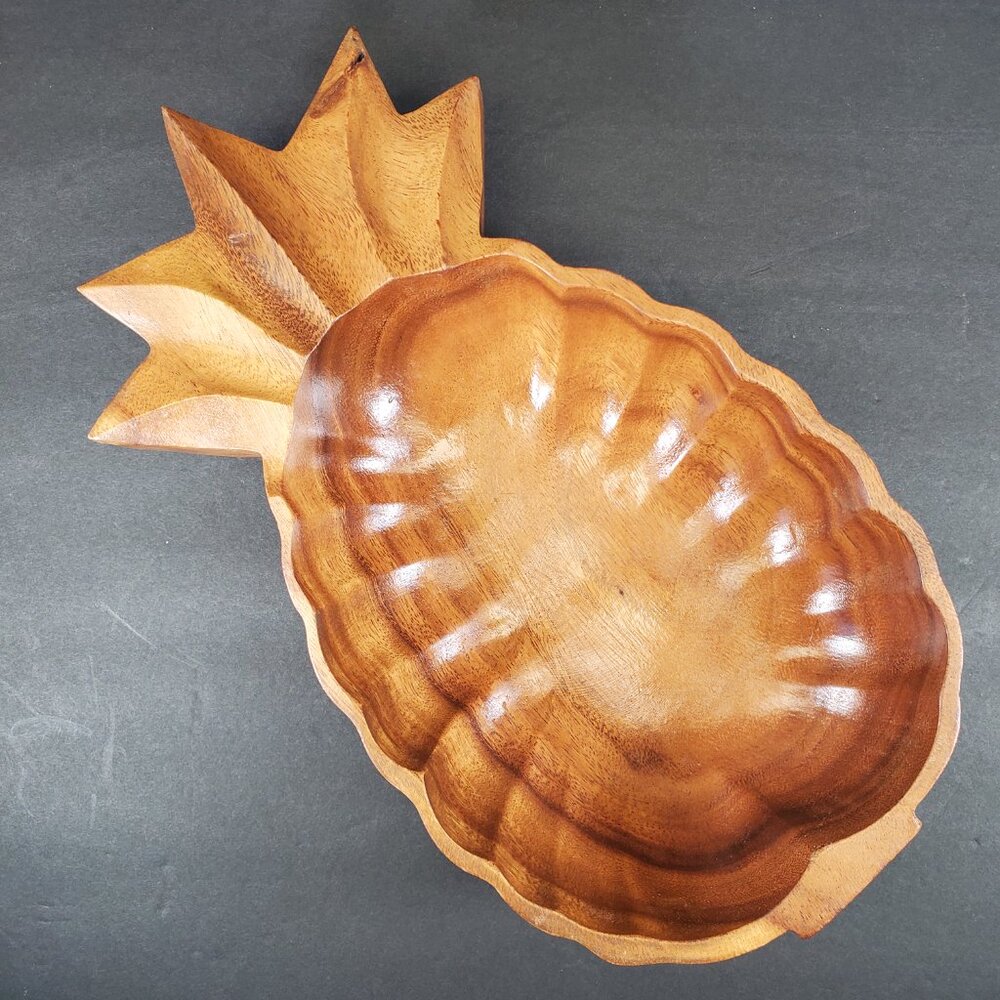 Vintage Mountain Woods Pineapple Wood Serving Tray — Carved Tropical Fruit Bowl